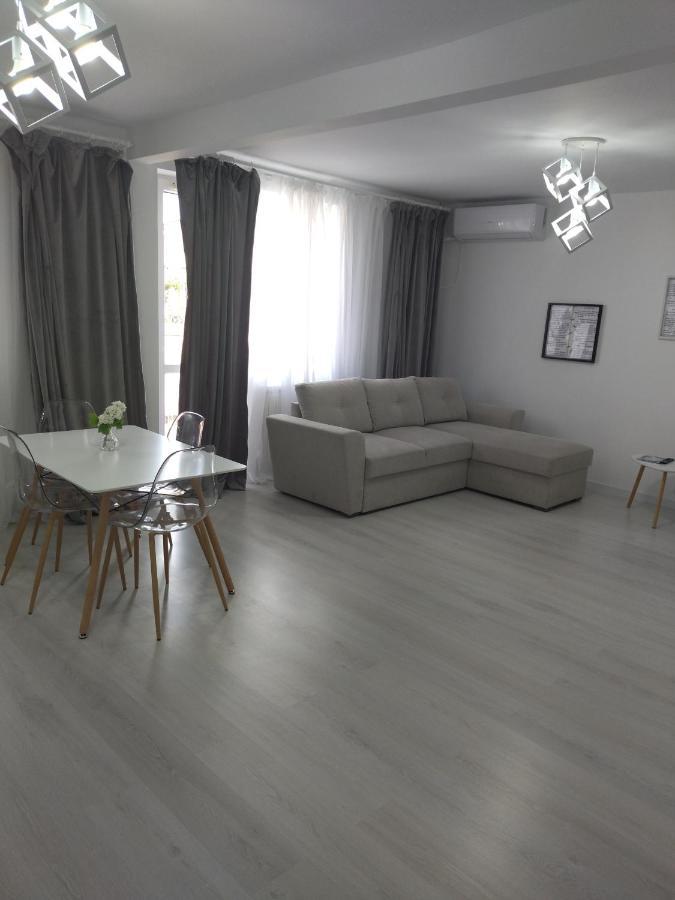 Apartament Max. Confort Tulcea Exterior foto